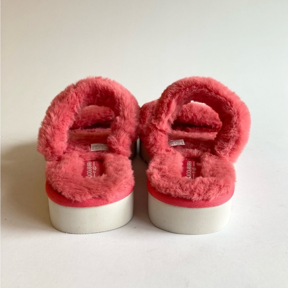 New Koolaburra by UGG Pink Coral Faux Fur Rubber Outsole Sandals size 11 - Picture 8 of 13